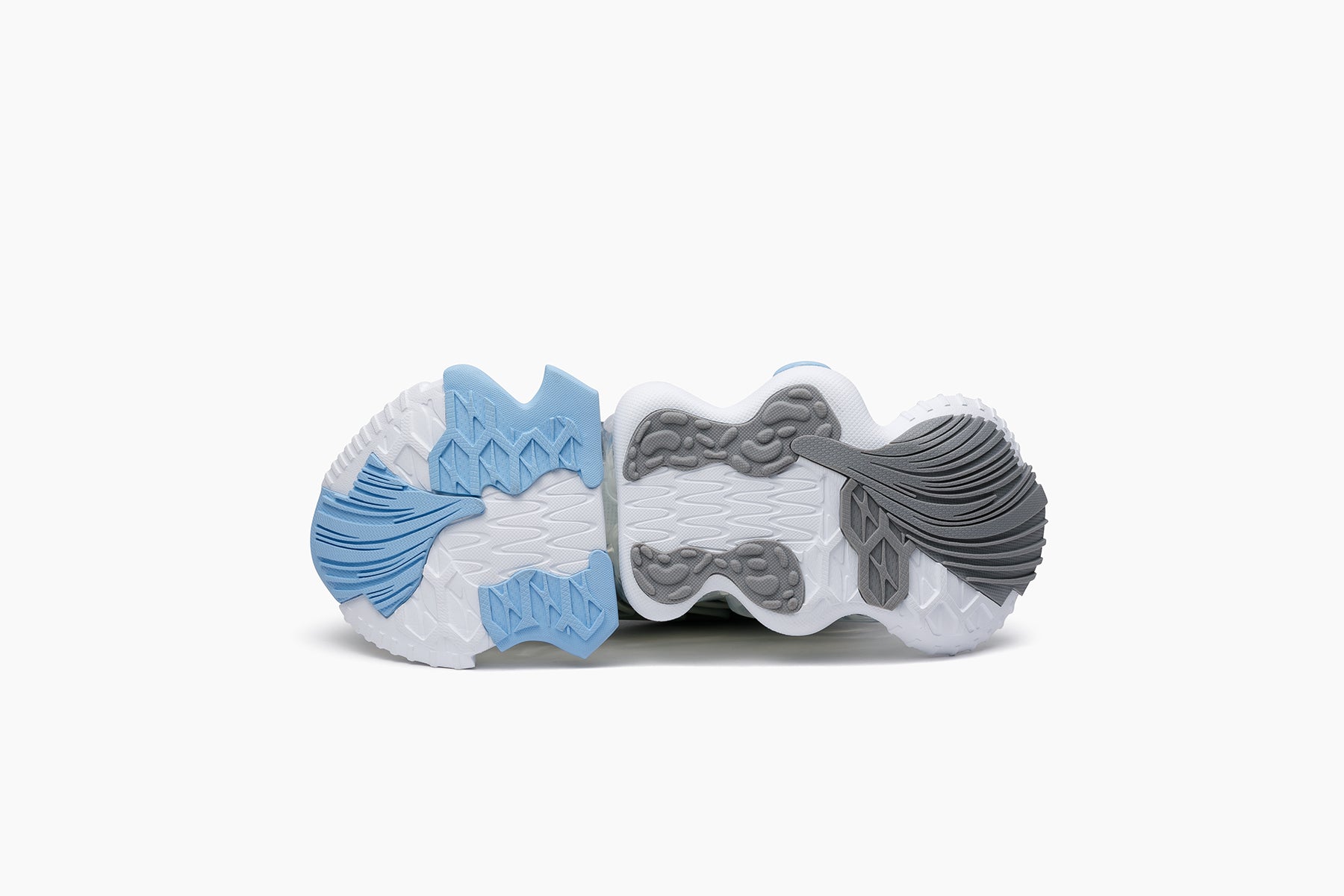 grounds SKYSCRAPER FALCON OPHIDIAN　GRAY / CLEAR ICE GRAY
