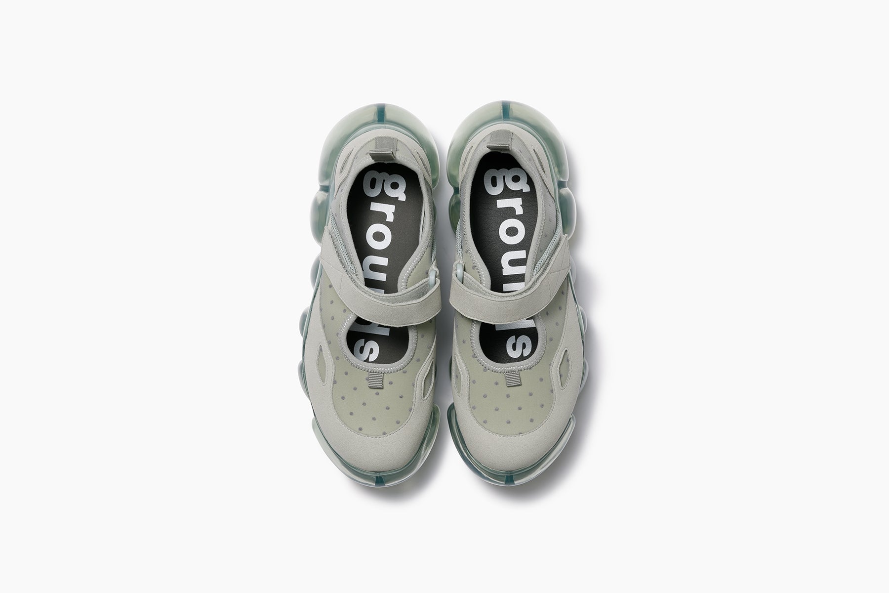 grounds JEWELRY MARY JANE　DOT GRAY / ICE GRAY