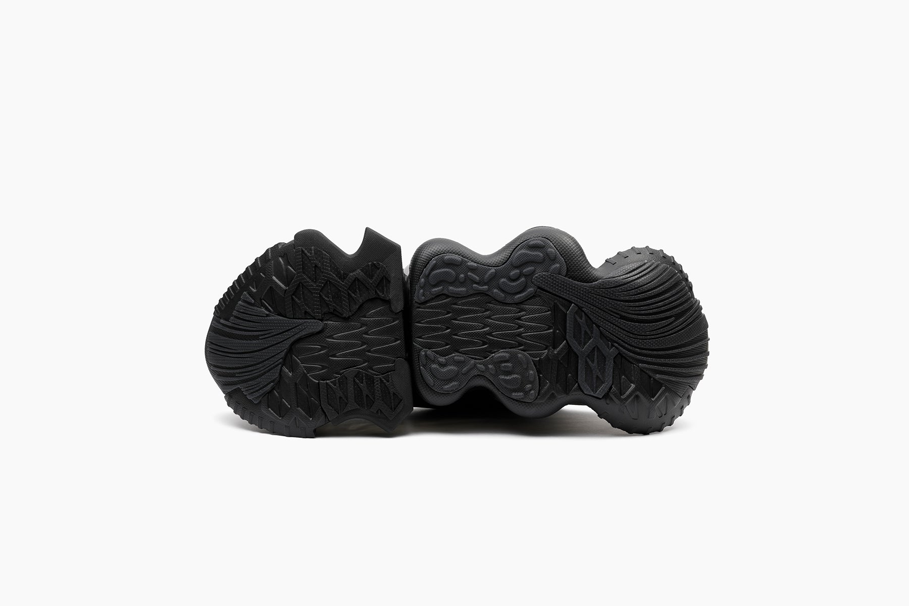 grounds SKYSCRAPER FALCON OPHIDIAN　BLACK / BLACK