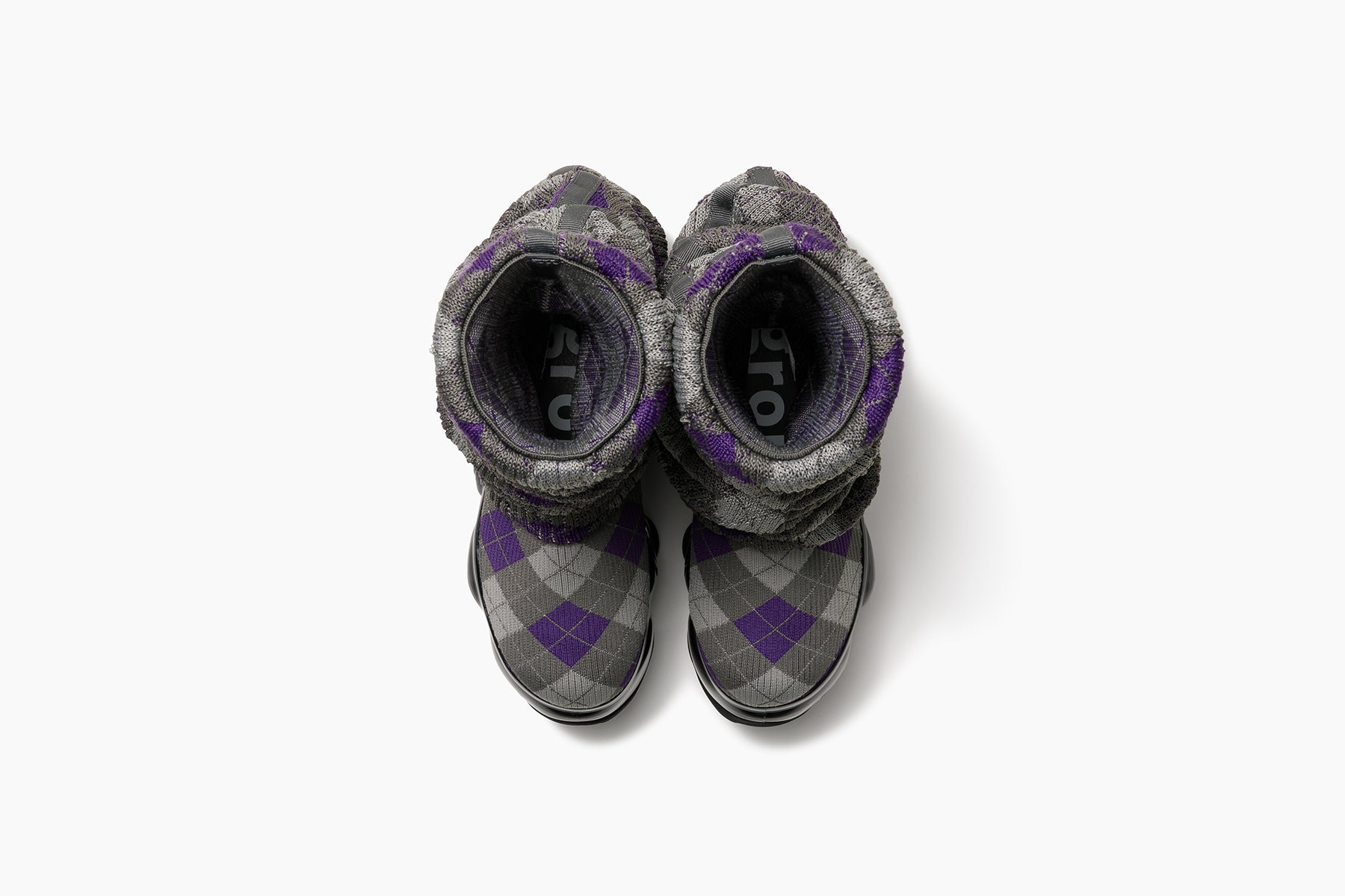 grounds SKYSCRAPER LOOSE SOCKS KNIT CHARCOAL PURPLE ARGYLE / BLACK PURPLE